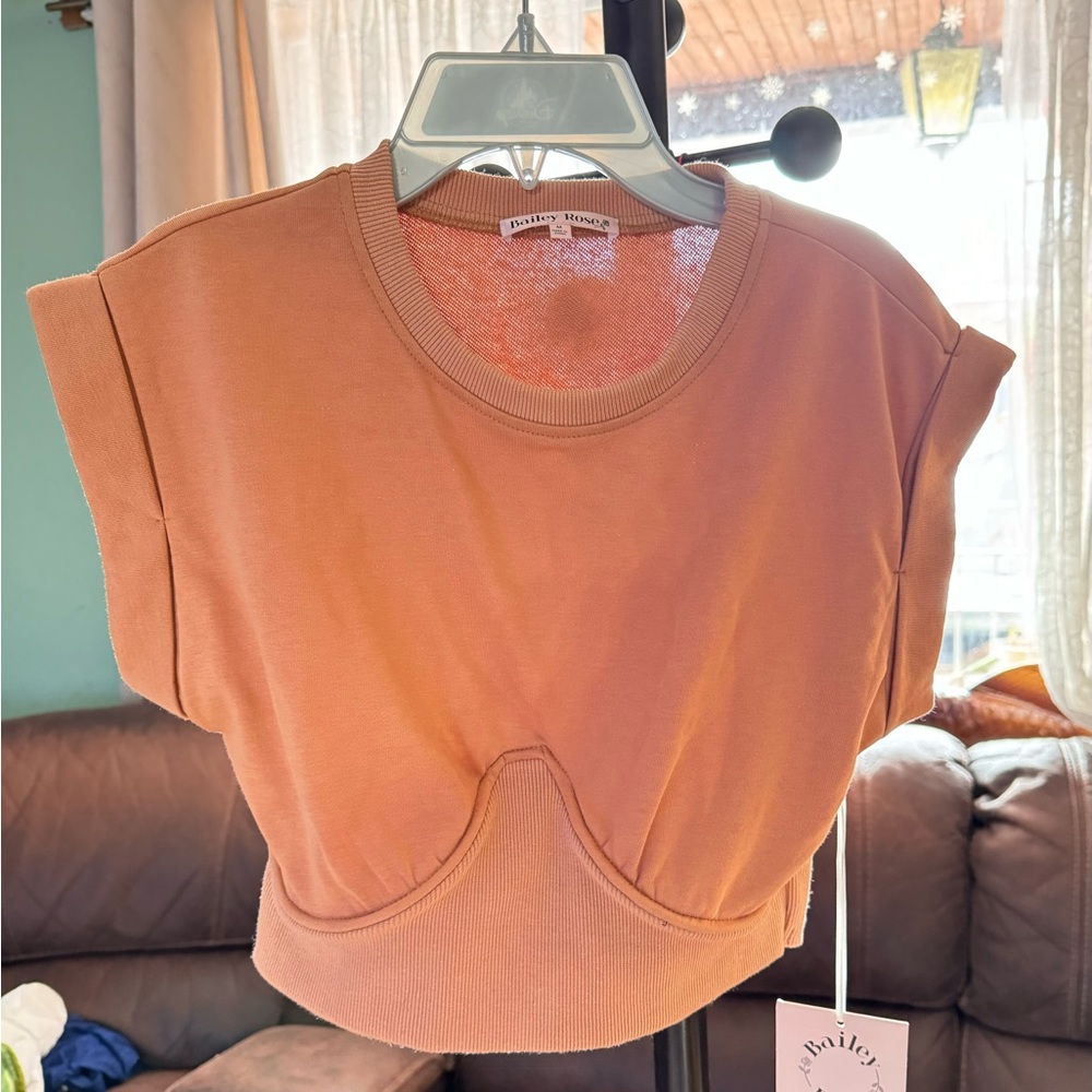 Bailey Rose Croppoed under wire Top